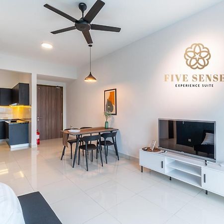 Greenfield Sunway By Five Senses Aparthotel Petaling Jaya Esterno foto